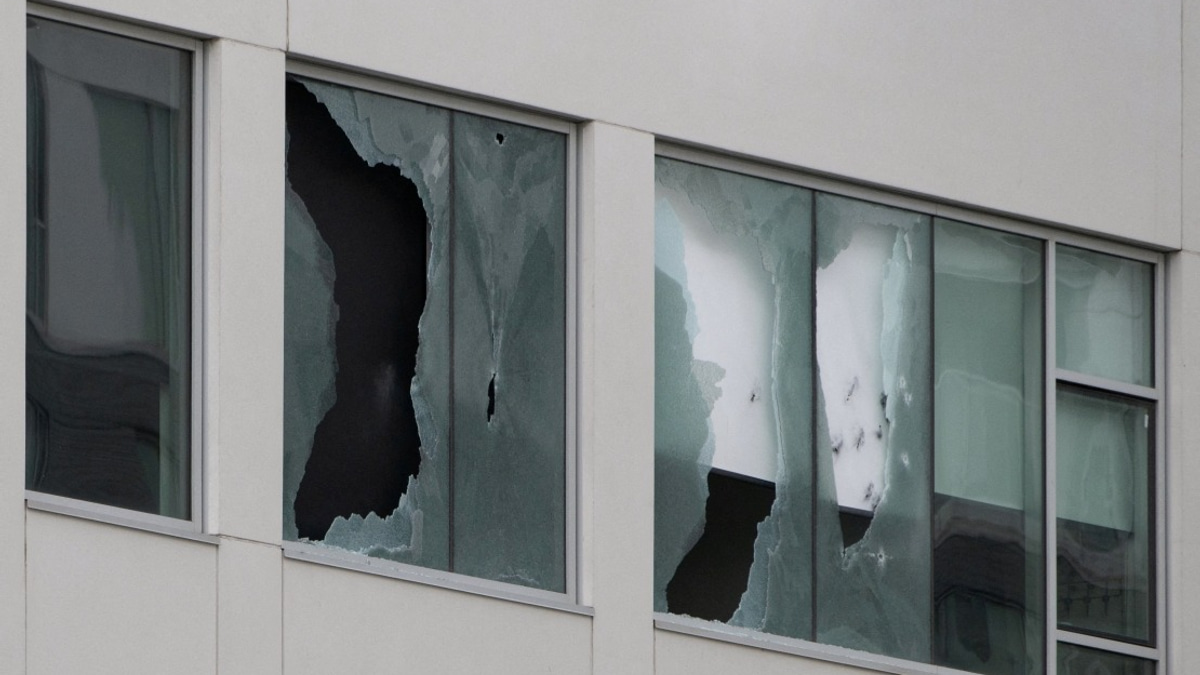 Montreal Shooting Leaves Police Officer and Two Others Dead