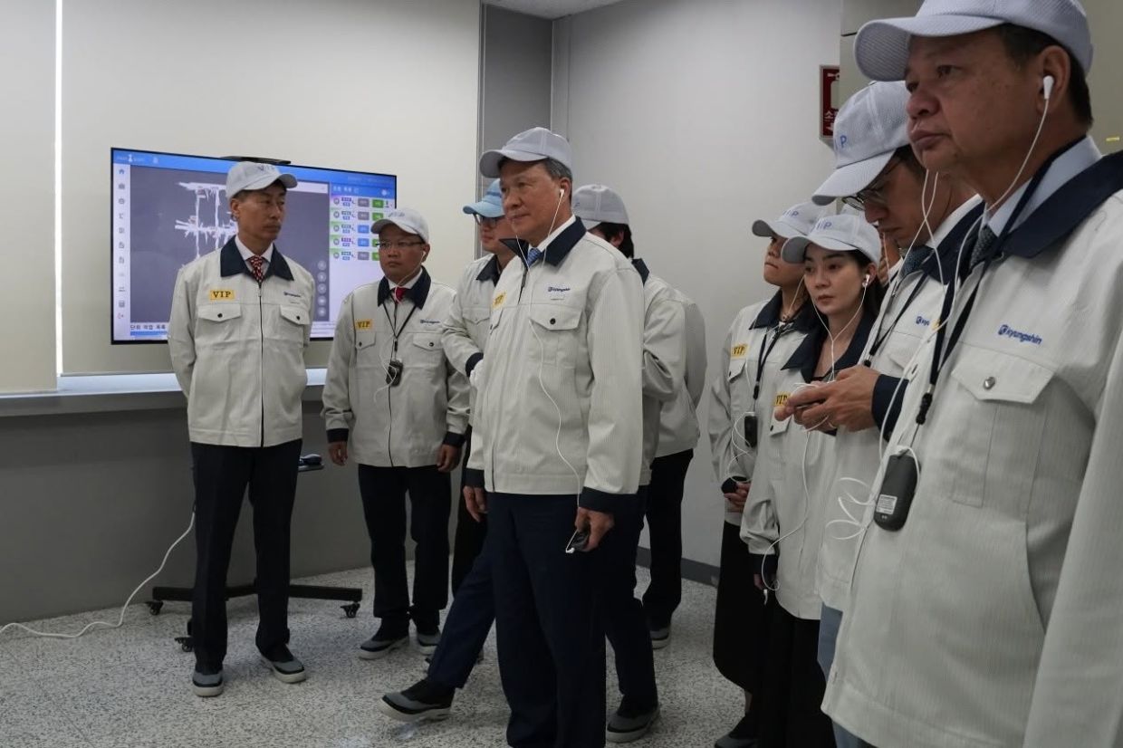 Cambodia Courts South Korean Tech Investment to Break Free from Garment-Reliant Economy