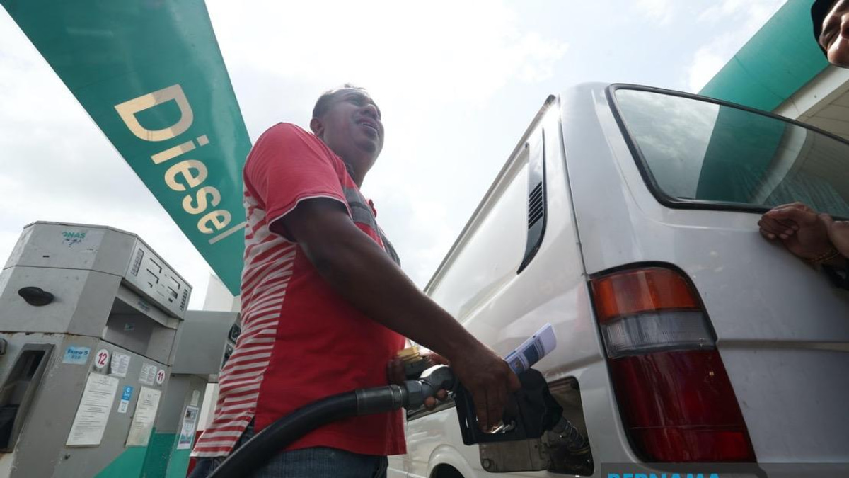 Malaysia To Cut Subsidised Diesel Price To RM2.10 Per Litre From July 2026
