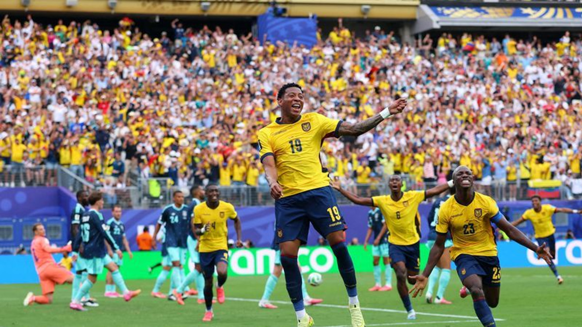 Ecuador Stuns Germany to Secure World Cup Knockout Spot
