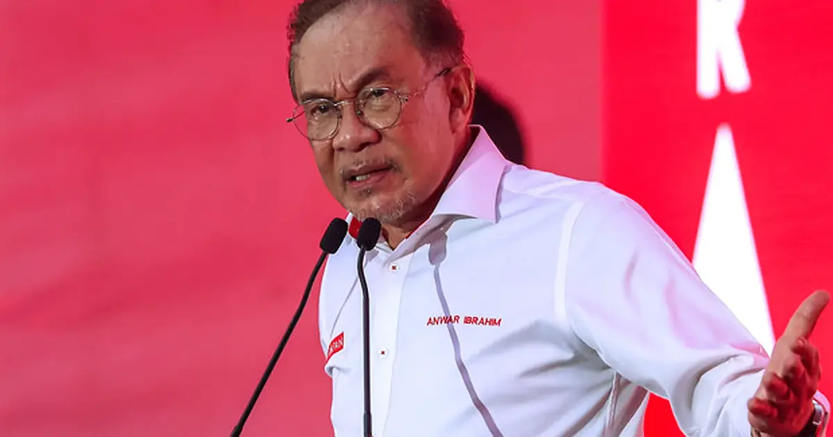 PM Anwar Emphasises Importance of Maintaining Harmonious Relations with Malay Rulers