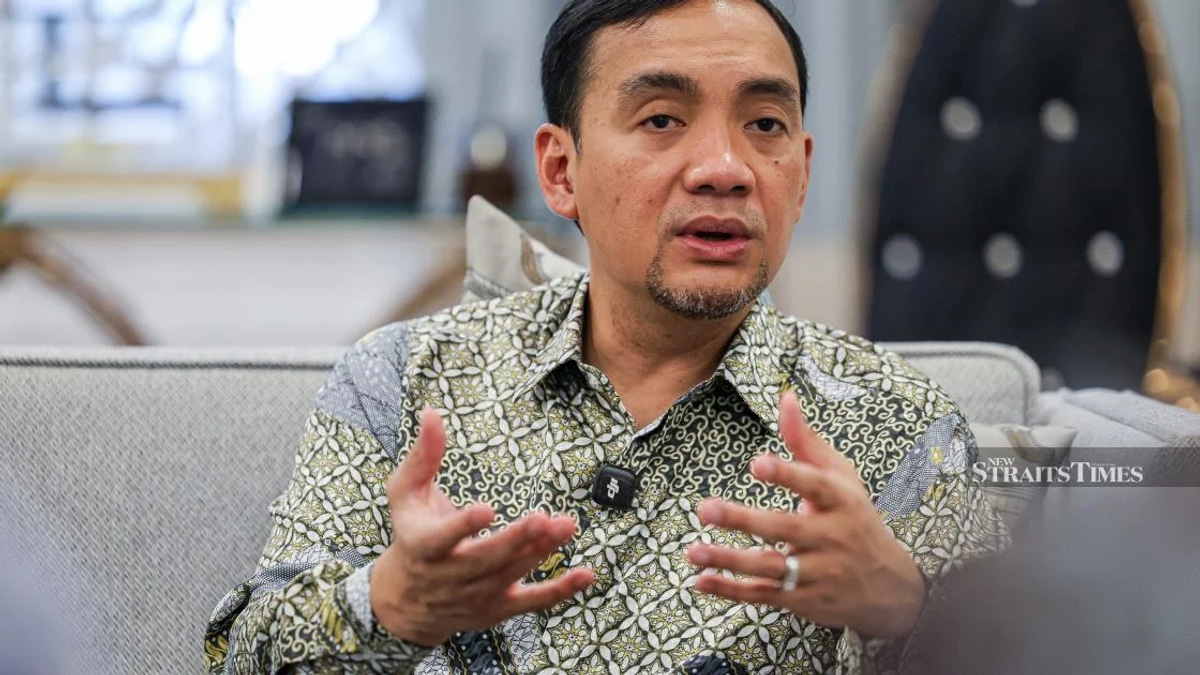 Johor's Onn Hafiz Firmly Rejects DAP Coalition, Citing Ideological Divide