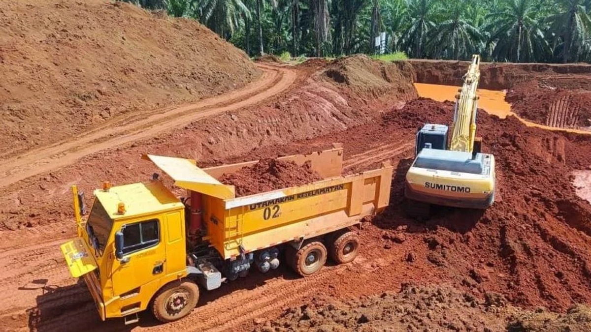 Nine Arrested as Authorities Dismantle Major Bauxite Smuggling Ring in Kuantan