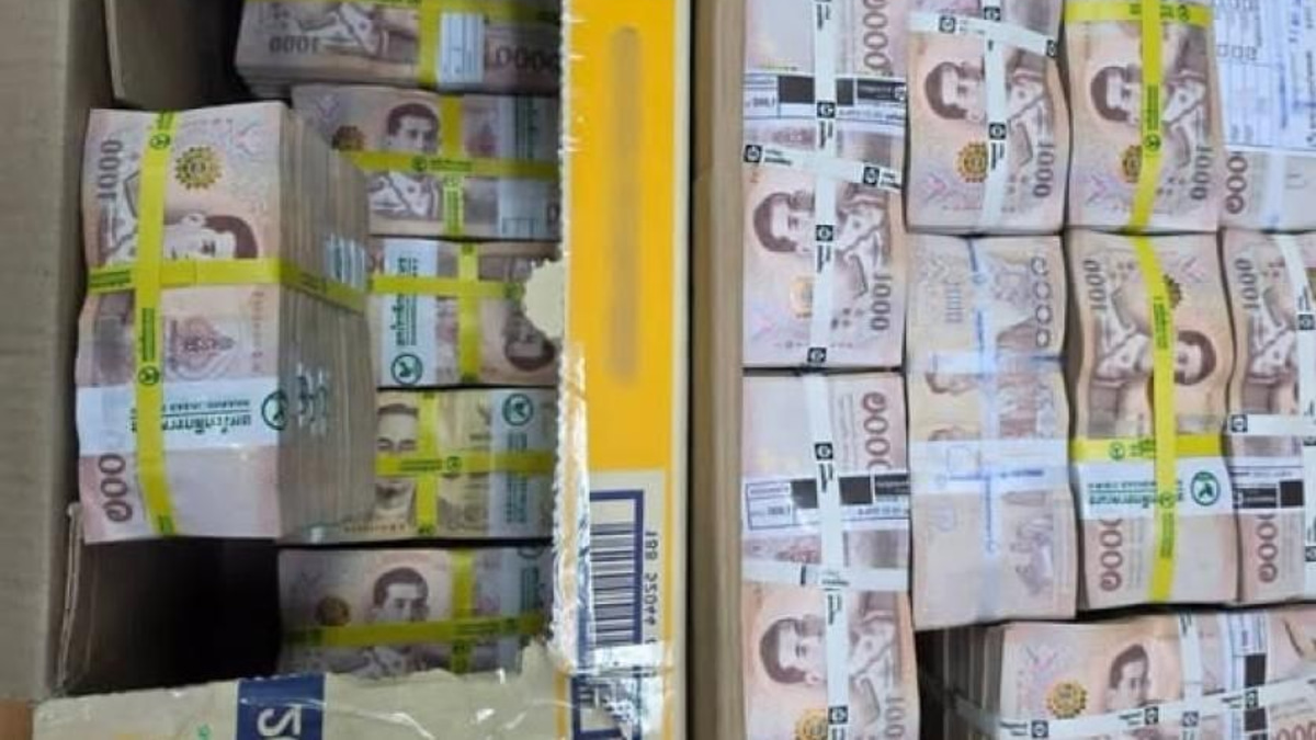 Myanmar Driver Caught Smuggling 23 Million Baht Through Thai-Myanmar Border