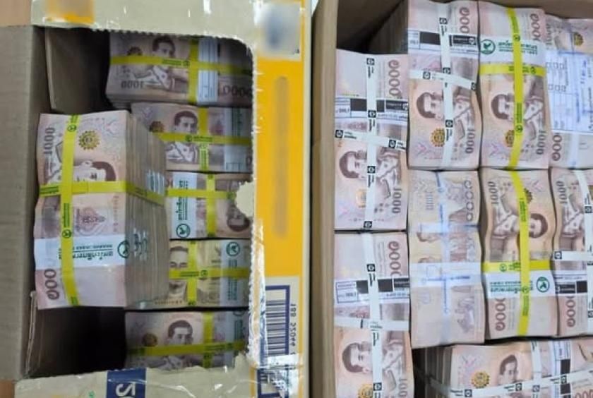 Myanmar Driver Caught Smuggling 23 Million Baht Through Thai-Myanmar Border