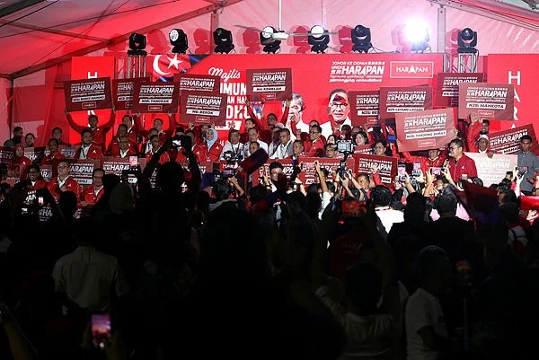 Live Stream Explosion: Millions Tune In as PH Unveils Johor Candidates